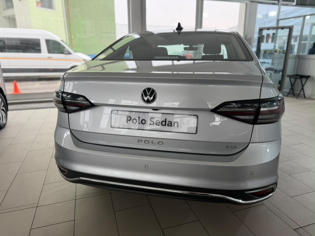 POLO SEDAN 1.0 TSI 85KW STYLE TIPTRONIC