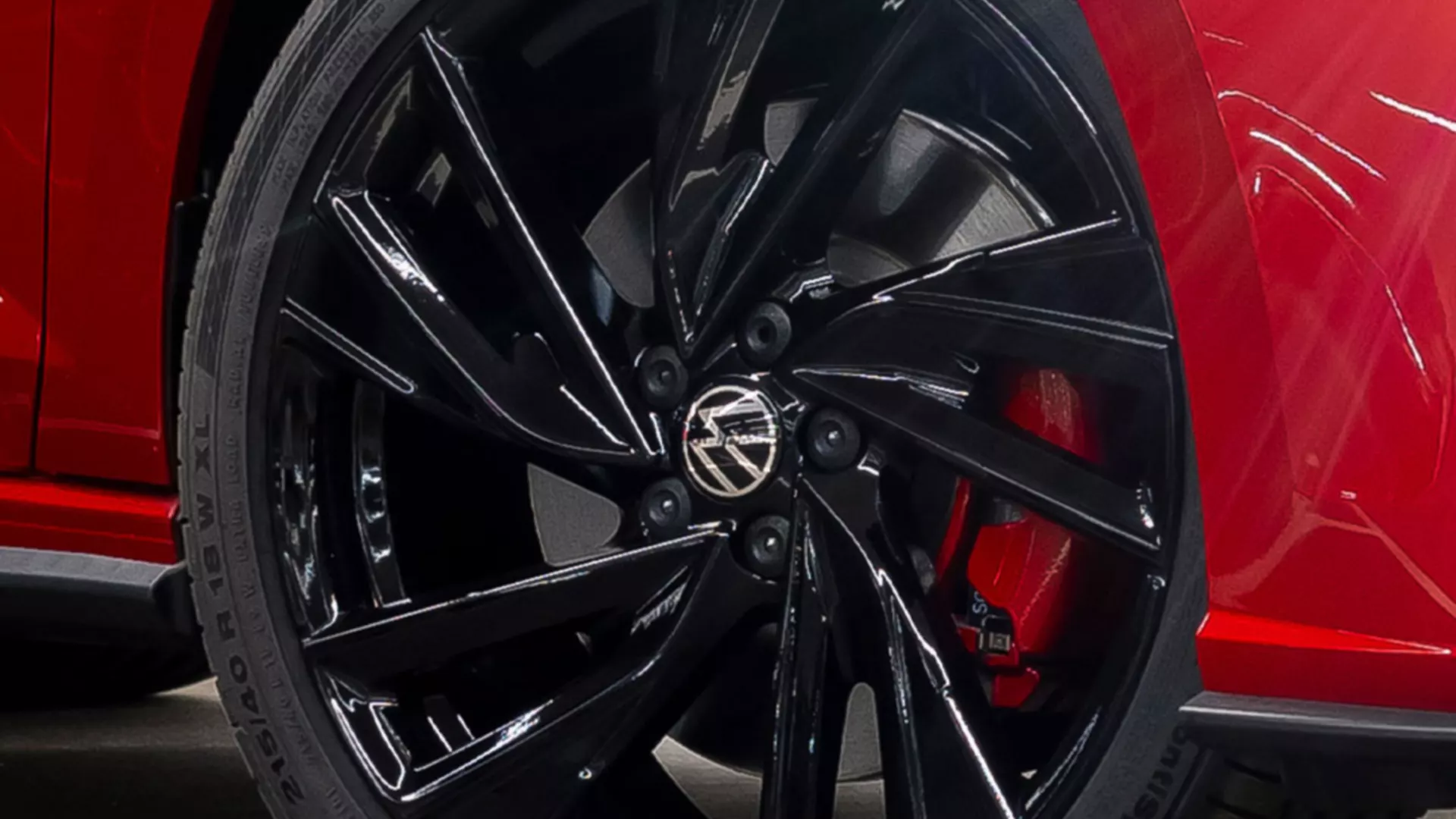 Volkswagen Polo — Discover the Polo GTI Black Style
